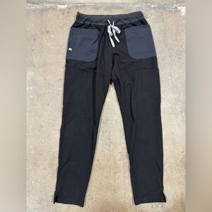 Figs Women’s Mundri Scrub Black